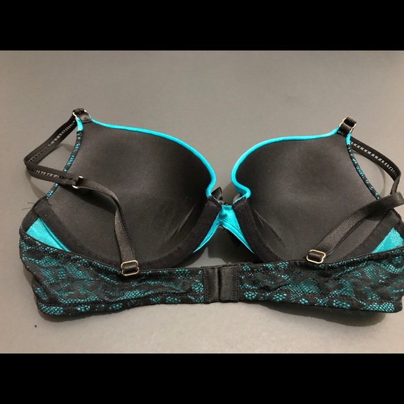 🔥SOLD!🔥Very Sexy Plunge Bra - Picture 3 of 5